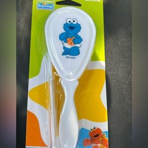 Brush and comb / Cookie Monster